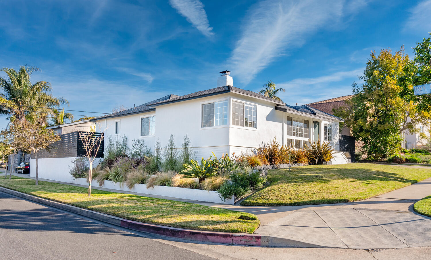 Classic single-family home in Westchester Los Angeles